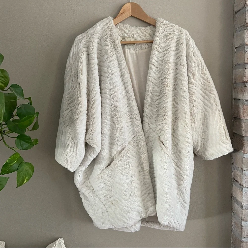 ANTRHO Faux Fur Cocoon Cardigan‎